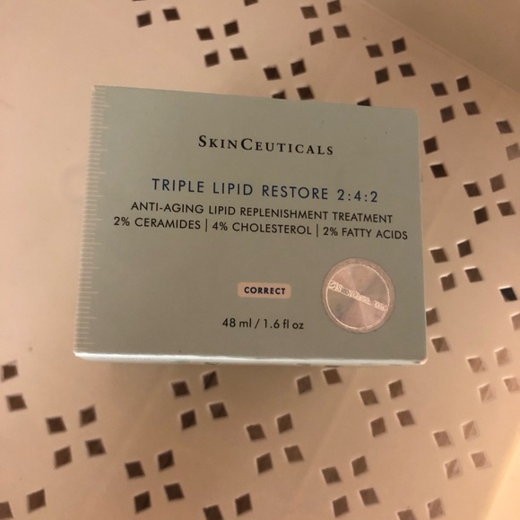 SkinCeuticals Other - SkinCeuticals Triple Lipid Restore 2:4:2 - Blue and White